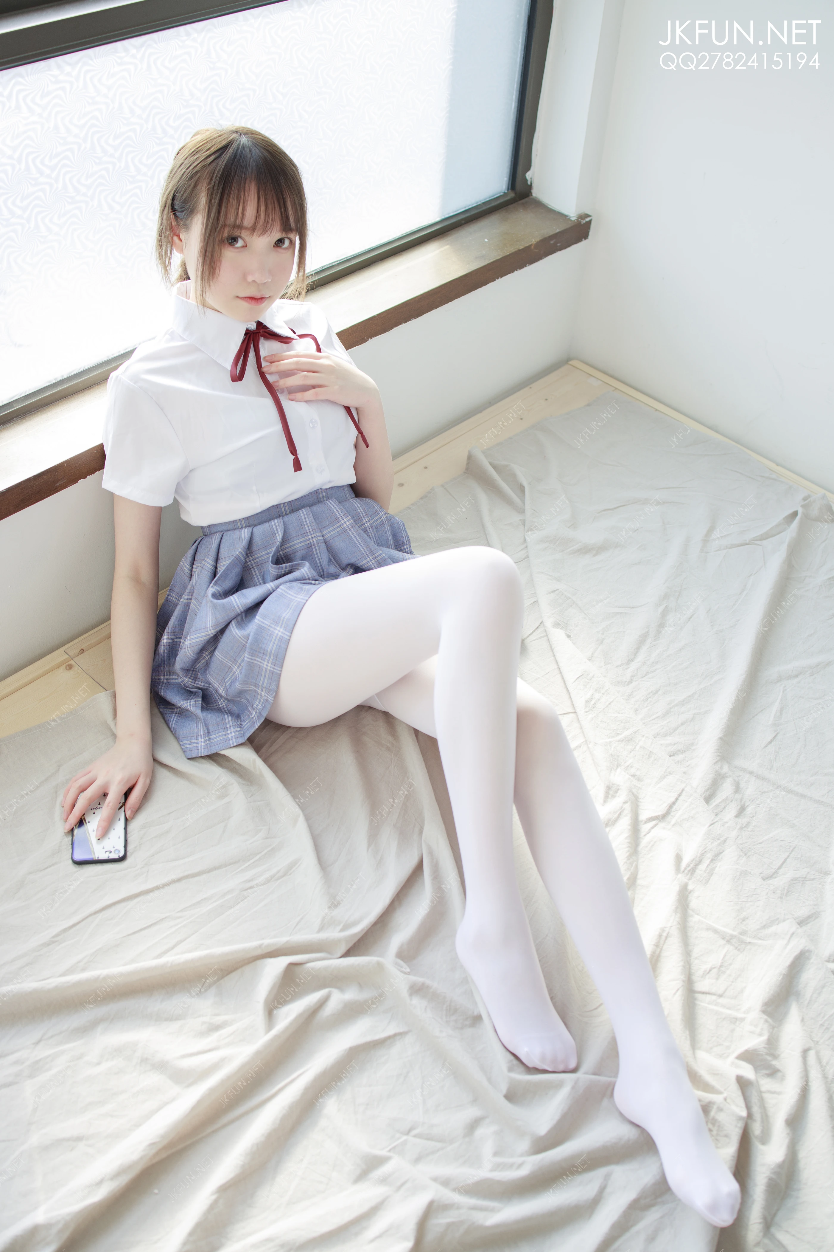 森萝财团 [JKFUN-002] Aika 可爱学妹丝足 [230P 1V]插图7